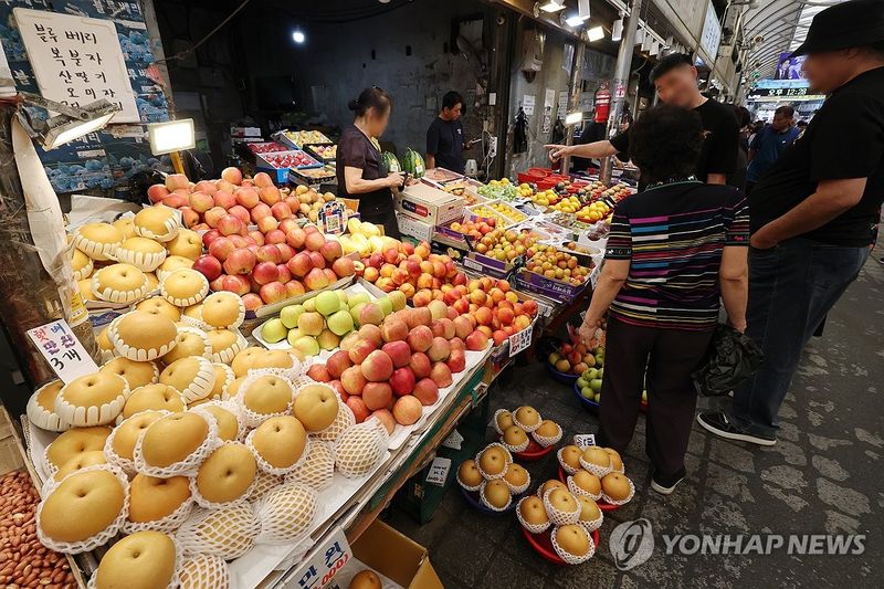 "추석 차례상 비용 작년보다 소폭 상승" (출처=연합뉴스)