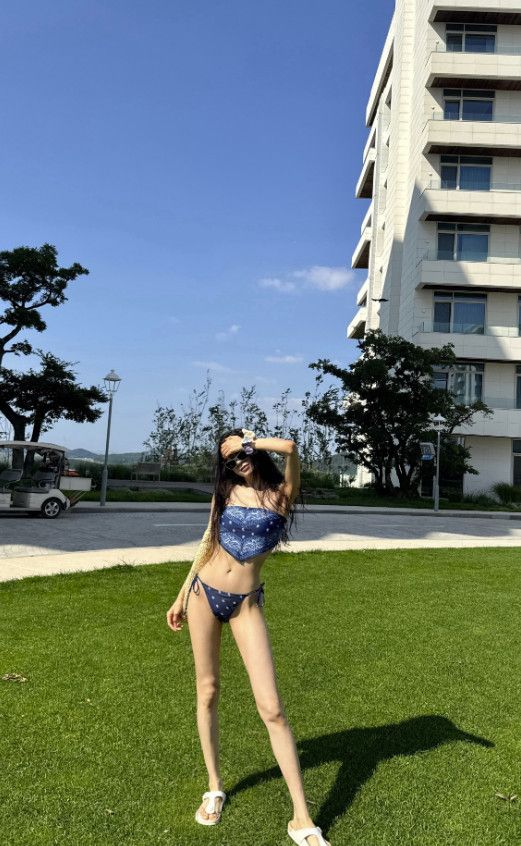 이 정도였어? 에이핑크 오하영, 과감 비키니 입고 뽐낸 '역대급 몸매 '깜짝'
