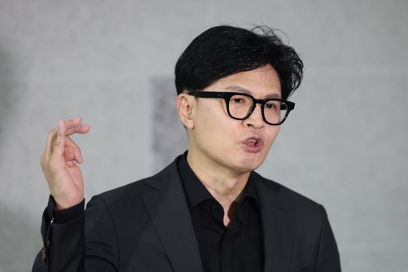 한동훈 무소속 의원이 지난 15일 국회 의원회관에서 현안 브리핑을 하고 있다. 뉴스1