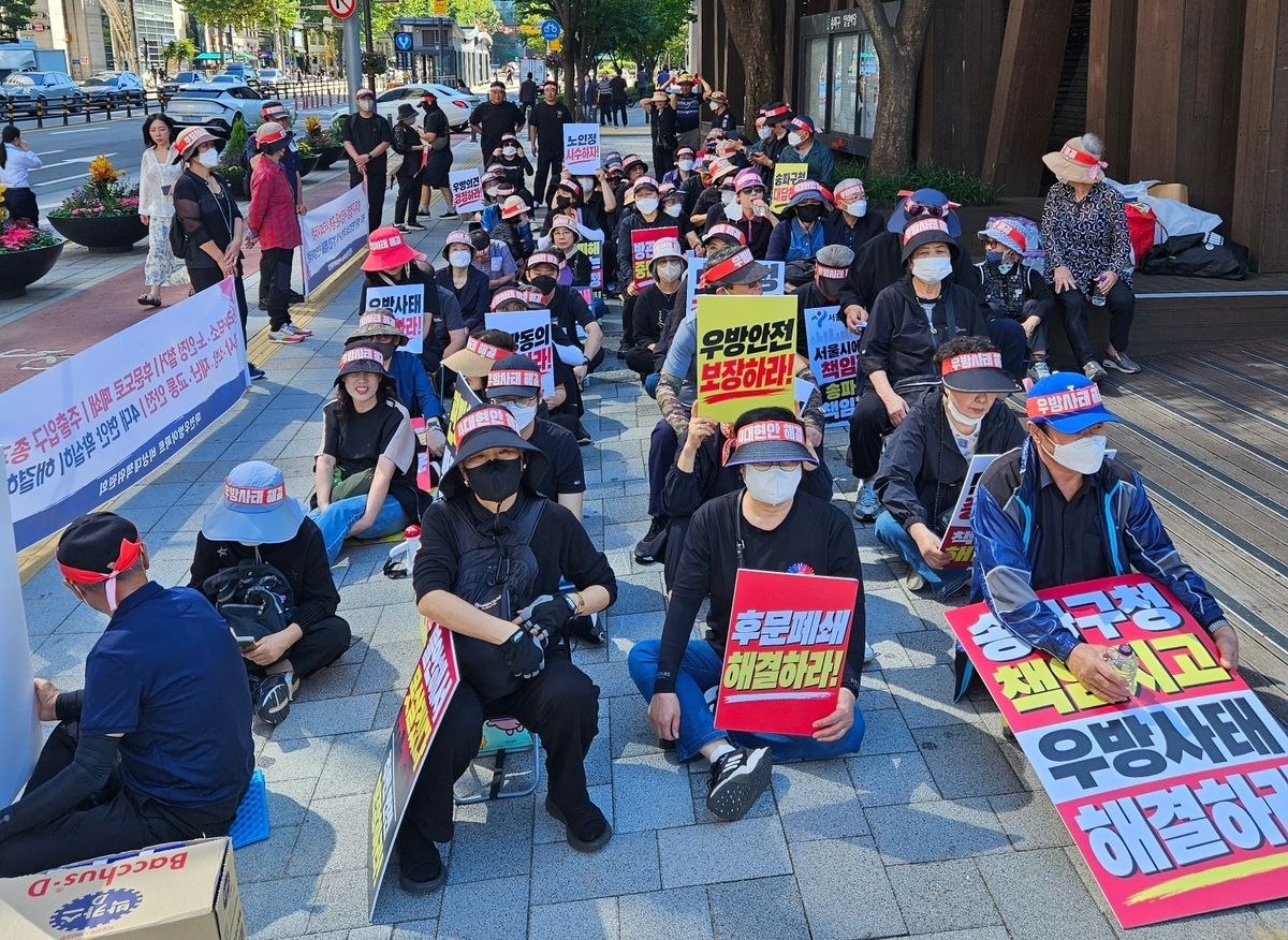 "노인정 뺏기고 초등 통학로에 종교시설" 옆동네 재개발에 구청 찾은 주...
