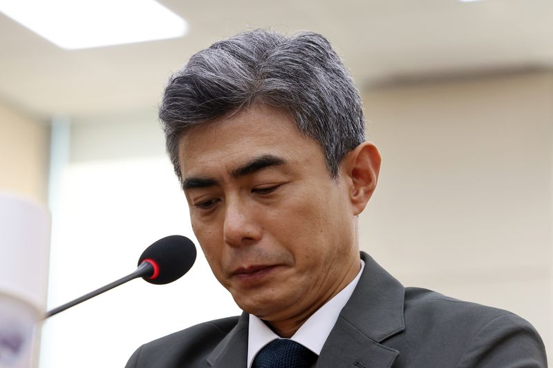 강신철 국방부 장관 후보자가 16일 서울 여의도 국회 국방위원회에서 열린 인사청문회에서 생각에 잠겨 있다. 2026.9.16 ⓒ 뉴스1 황기선 기자