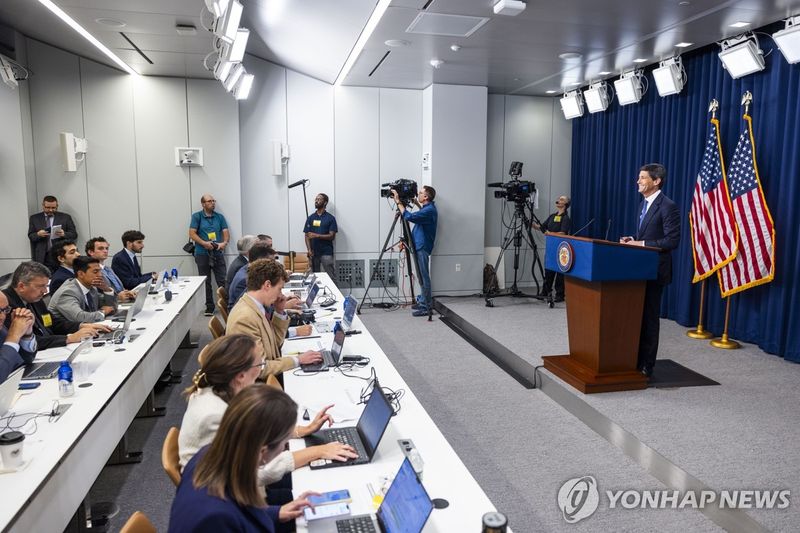 캐빈 워시 연준 의장의 기자회견. 연합뉴스