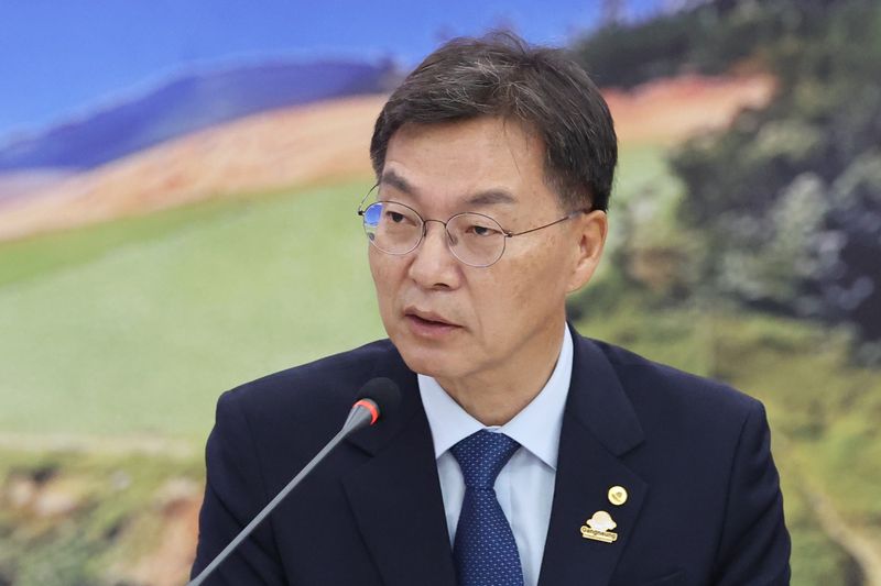 김중남 강릉시장이 6일 시청에서 민선 9기 출범 100일 기자회견을 열고 시정 청사진을 발표했다. 뉴스1