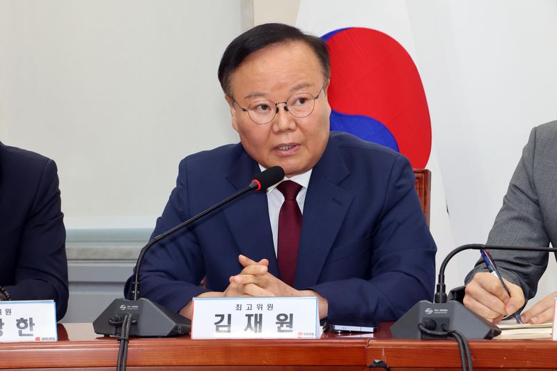 김재원 국민의힘 최고위원이 17일 서울 여의도 국회에서 열린 최고위원회의에서 모두 발언하고 있다. 사진=박범준 기자