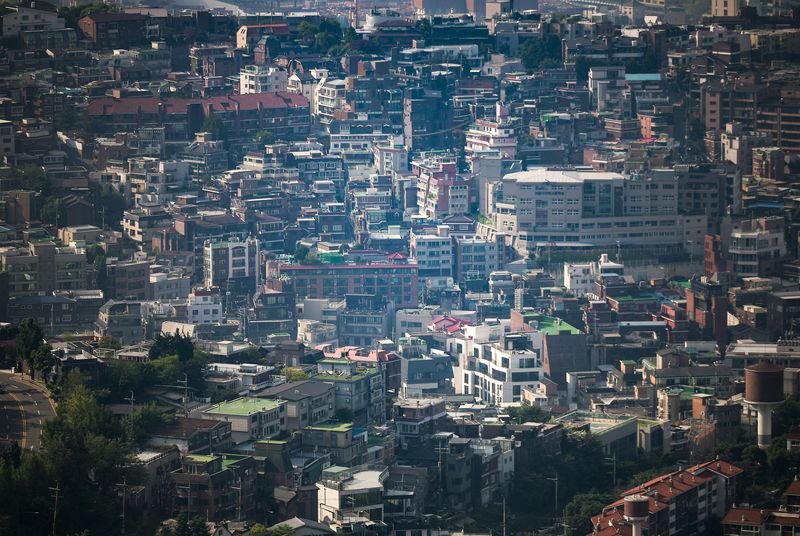 서울 중구 남산에서 내려다 본 주택 밀집 지역. 뉴시스