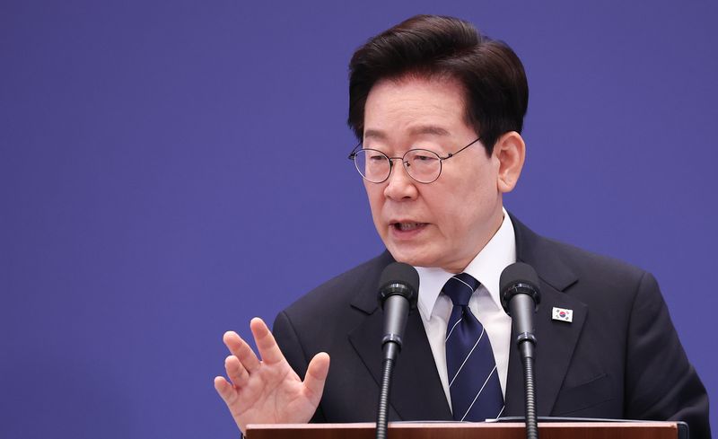 이재명 대통령이 지난 18일 청와대 영빈관에서 열린 현안 기자회견에서 발언하고 있다. 청와대통신사진기자단