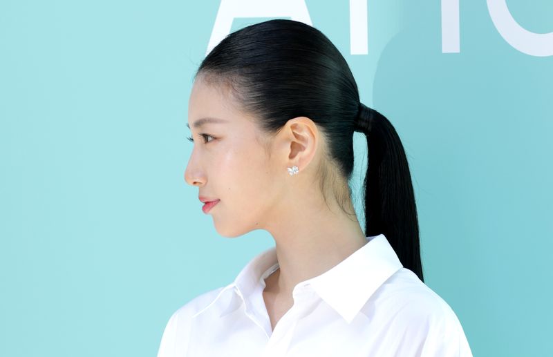 수지, 등장만으로 '현혹'…가을을 물들인 미모