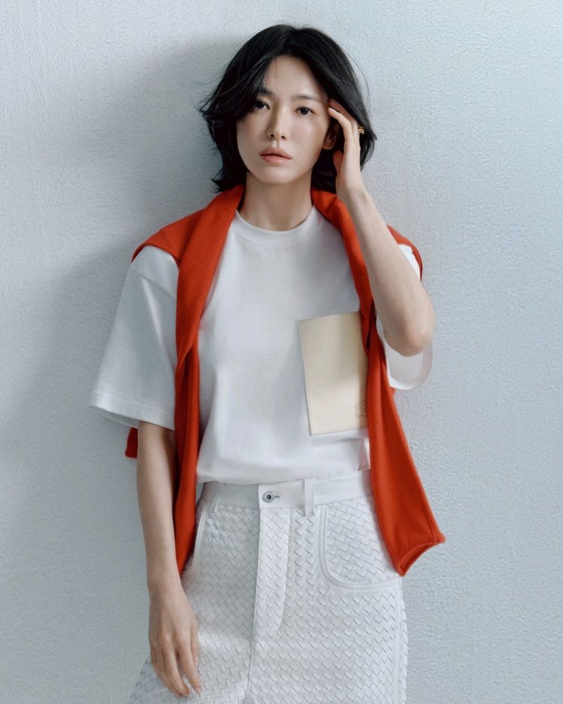 보테가 베네타가 배우 송혜교를 글로벌 앰버서더로 선정했다. 보테가 베네타는 송혜교의 연기 활동과 패션, 문화, 예술 분야에 대한 유대감이 하우스의 지향점과 부합한다고 설명했다. 사진=보테가 베네타
