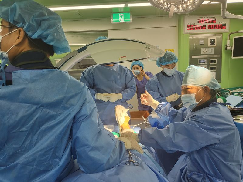 울산시 울주군 울주병원이 고난도 정형외과 수술을 잇따라 성공하며 지역 공공의료 서비스에 큰 도움을 주고 있다. 울주병원 제공
