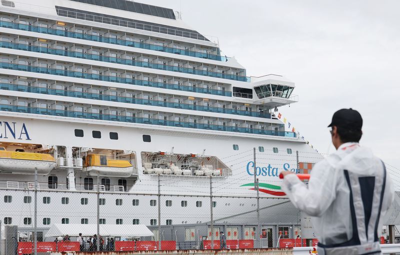 2026 아이치·나고야 아시안게임을 사흘 앞둔 지난 16일 일본 나고야항에 선수촌으로 쓰이는 대형 여객선 '코스타 세레나호'가 정박해 있다. 뉴스1