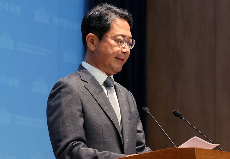 김승원 법무부 장관 후보자가 19일 서울 영등포구 여의도 국회 소통관에서 후보자직 사퇴 기자회견을 하고 있다. 2026.9.19 ⓒ 뉴스1 김진환 기자