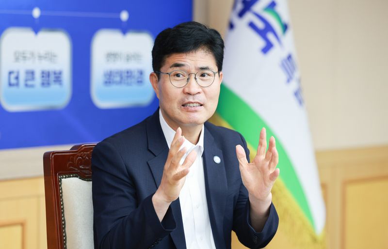이원택 전북특별자치도지사가 지난 17일 전북도청에서 파이낸셜뉴스 취재진을 만나 도정 구상에 대해 설명했다. 전북특별자치도 제공