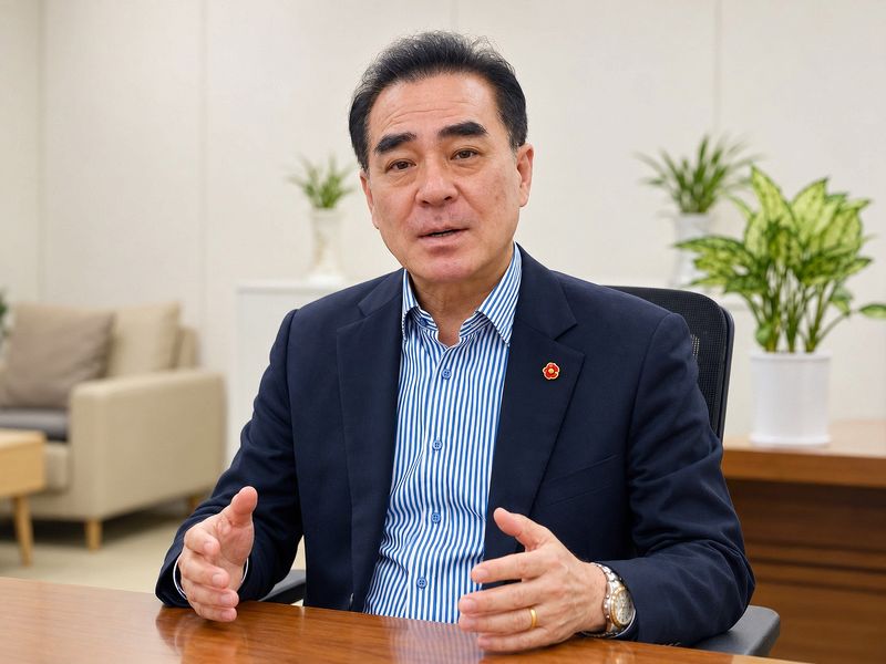 지난 18일 제주 서귀포시 제주국제컨벤션센터에서 김용범 ICC JEJU 대표이사가 파이낸셜뉴스와 인터뷰하며 2센터 운영과 국제회의 유치, 자체 수익사업 확대 전략을 설명하고 있다. 사진=정용복 기자