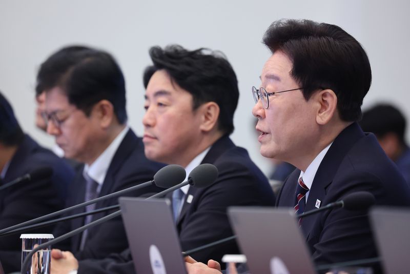 '靑 2인자' 강훈식, 1년3개월 만에 사의…대내외 활약에도 '인사'에 발목