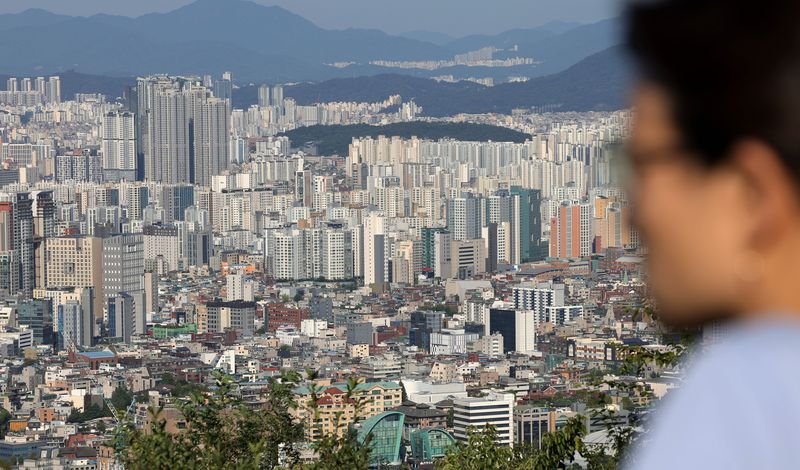 [서울=뉴시스] 홍효식 기자 = 서울 아파트 전셋값이 역대 최고치를 기록한 가운데 20일 서울 용산구 남산에서 아파트 단지가 보이고 있다. 2026.09.20. yesphoto@newsis.com