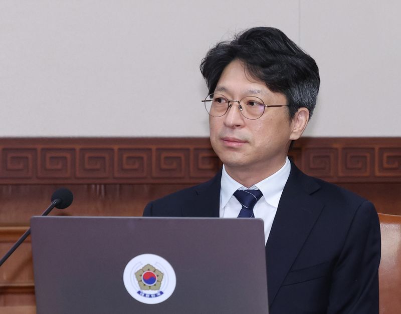 홍지선 국토교통부 장관. 뉴시스화상
