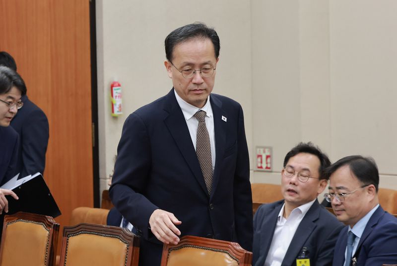 22일 국회 재정경제기획위원회 전체회의에 이형일 부총리 겸 재정경제부 장관이 출석하고 있다. 연합뉴스