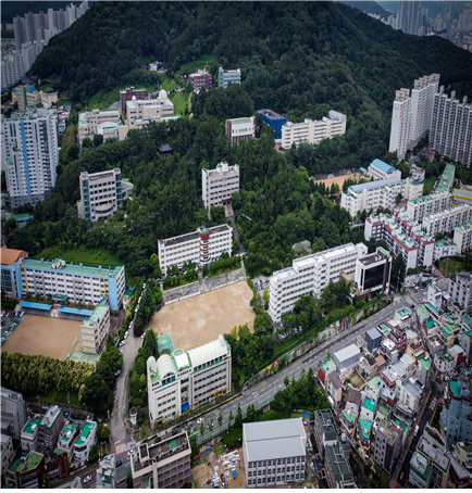 부산경상대학교가 공공조달과를 신설, 2027년도 첫 신입생 모집에 들어간다. 대학교 전경. 부산경상대학교 제공