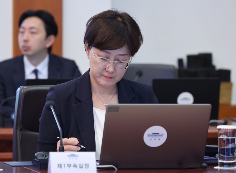 김현지 제1부속실장이 21일 청와대에서 열린 수석 보좌관 회의에 참석해 있다. 2026.9.21 ⓒ 뉴스1 이재명 기자