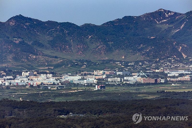 적막한 DMZ와 개성공단 (출처=연합뉴스)