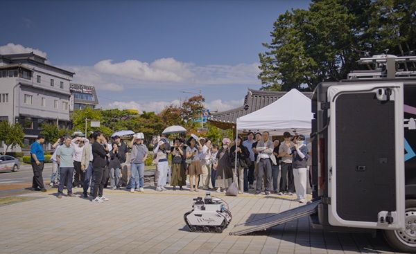 관계자는 이동형 스테이션과 무인이동체계를 연계하는 시스템 시연을 통해 "이기종 모빌리티 통합 관제 기술'의 현장 적용 가능성을 확인했다"라고 설명했다. /사진=㈜베이리스