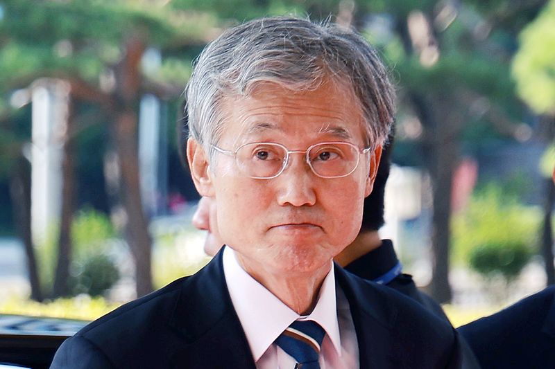 조희대 대법원장이 23일 서울 서초구 대법원 청사로 출근하고 있다. 사진=뉴스1