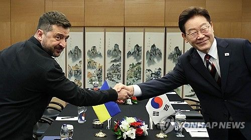 젤렌스키 "북한군 포로 2명, 韓 보내"…정부, 사실상 확인(종합2보) (출처=연합뉴스)