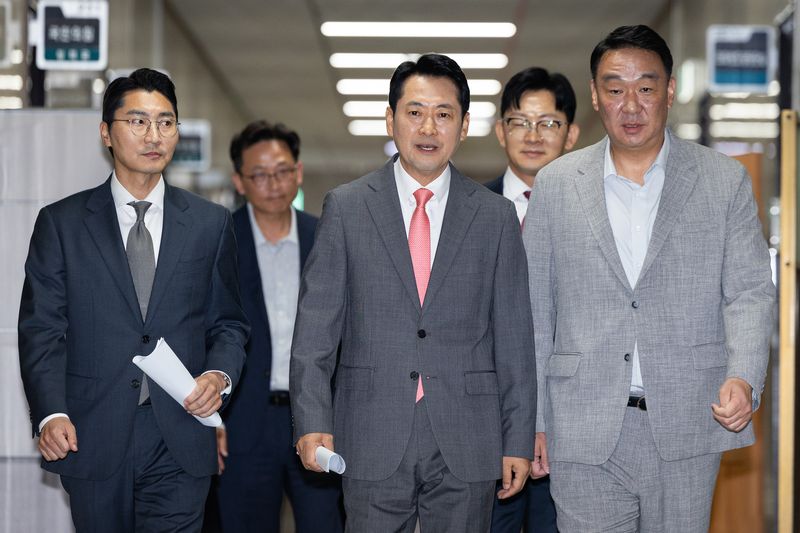 교섭단체 '20석→10석' 가능할까…민주&middot;혁신당 '이견', 국힘은 '반대'