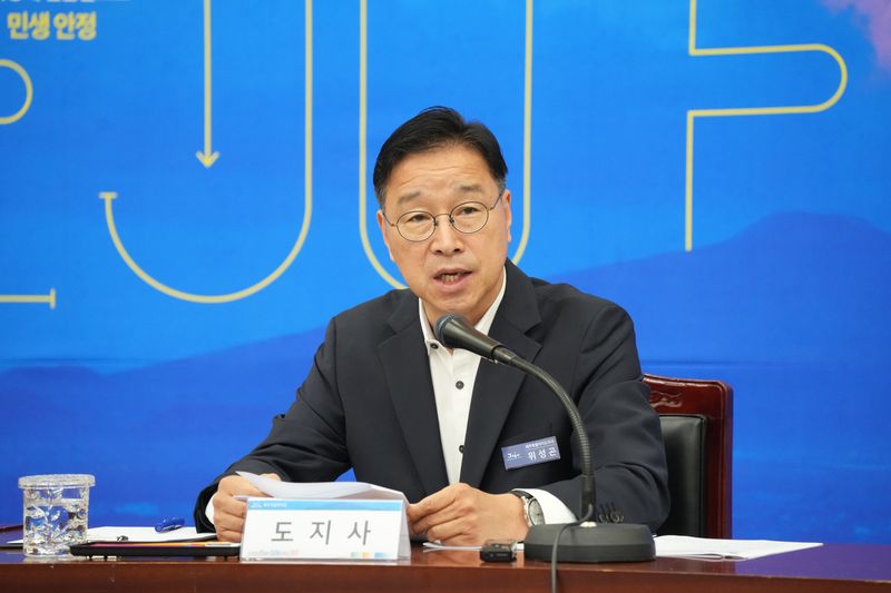 위성곤 제주도지사가 23일 제주도청 탐라홀에서 열린 ‘제1차 제주 공공기관 책임혁신회의’에서 발언하고 있다. 위 지사는 공공기관의 인력과 재원을 핵심기능에 집중하고 도민이 체감할 수 있는 성과를 만들어 달라고 주문했다. 사진=제주특별자치도 제공