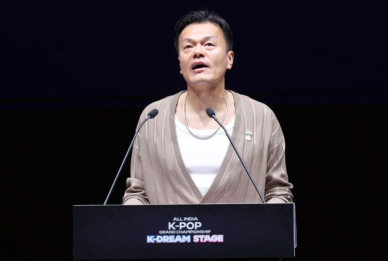 [뉴델리=뉴시스] 고범준 기자 = 박진영 대중문화교류위원회 공동위원장이 20일(현지 시간) 인도 뉴델리 야쇼부미 컨벤션센터에서 열린 K-드림 스테이지에서 환영사를 하고 있다. 2026.04.20. bjko@newsis.com