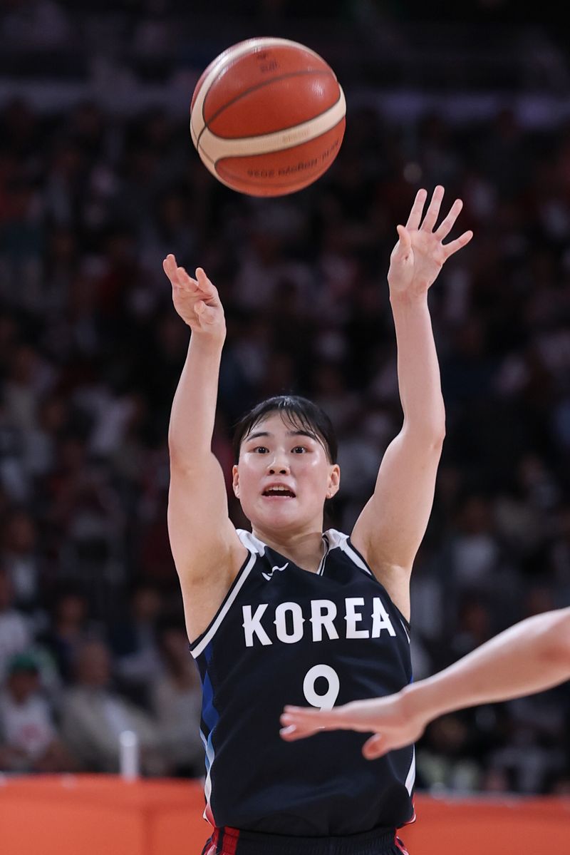 26일 일본 나고야 아이치 인터내셔널 아레나에서 열린 2026 아이치·나고야 아시안게임 여자농구 결승전 대한민국과 일본의 경기, 한국 이소희가 3점슛을 하고 있다. 뉴스1