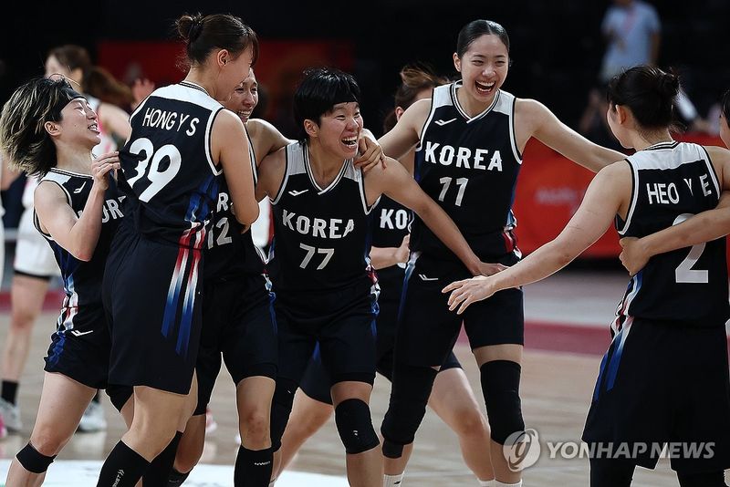 한국 여자 농구, 12년만에 아시안게임 금메달 (출처=연합뉴스)