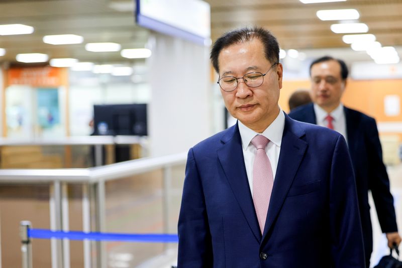 12·3 비상계엄 사태 가담과 김건희 여사 관련 수사를 무마하려 한 혐의로 기소된 박성재 전 법무부 장관이 서울 서초동 서울중앙지방법원에서 열리는 내란 가담·수사 무마 의혹 결심 공판에 출석하고 있다. 2026.4.27 ⓒ 뉴스1 이호윤 기자
