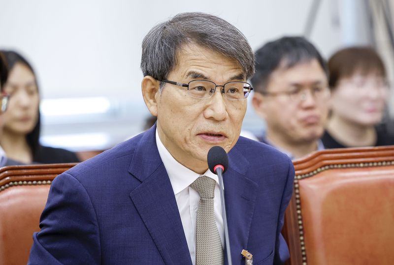 선관위 특별검사팀(이태한 특검)이 노태악 전 중앙선거관리위원장에 대해 출국금지 조치를 내렸다. 2026.08.10. jhope@newsis.com /사진=뉴시스
