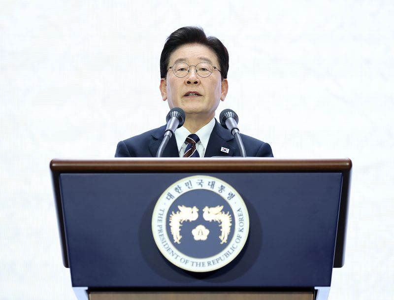 이재명 대통령이 28일 인천 송도에서 열린 제20회 세계한인의 날 기념식에서 기념사를 하고 있다. 연합뉴스