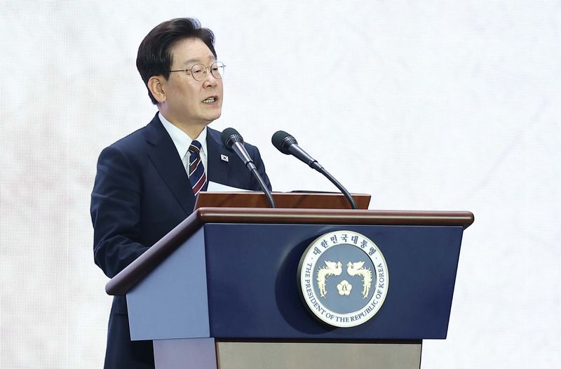 이재명 대통령이 28일 인천 송도에서 열린 제20회 세계한인의 날 기념식에서 기념사를 하고 있다. 청와대통신사진기자단