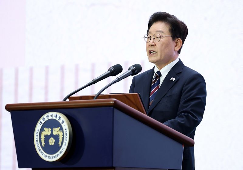 이재명 대통령이 28일 인천 송도에서 열린 제20회 세계한인의 날 기념식에서 기념사를 하고 있다. 청와대통신사진기자단