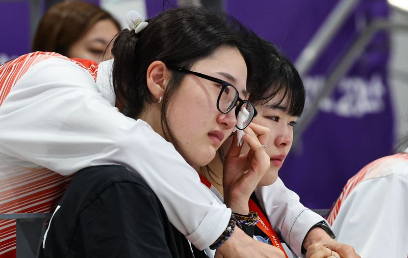 대한민국 양지인과 오예진이 28일 일본 도요타시 아이치현 종합사격장에서 열린 2026 아이치·나고야 아시안게임 사격 여자 25m 권총 예선에서 탈락해 아쉬워하고 있다. 뉴스1