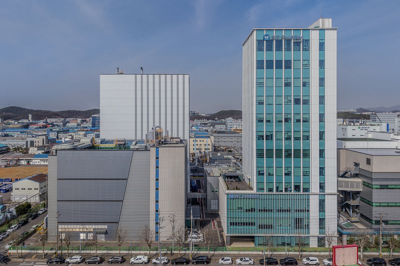 에스티팜 이노베이션센터 전경. 에스티팜 제공