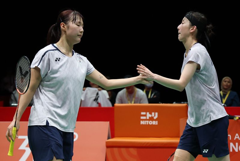 대한민국 이소희, 백하나가 29일 일본 이치노미야 시립체육관에서 열린 2026 아이치·나고야 아시안게임 배드민턴 여자 복식 결승전 중국 탄닝, 류성수와의 경기에서 득점한 후 기뻐하고 있다. 2026.9.29 ⓒ 뉴스1 김도우 기자 /사진=뉴스1