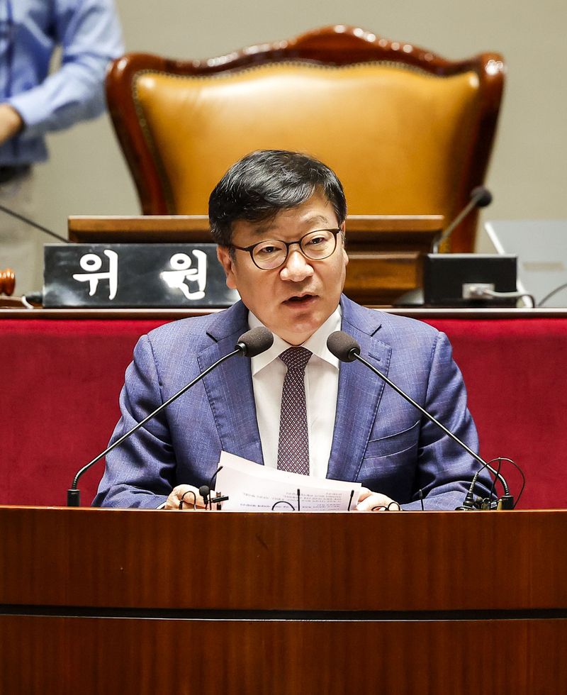 정점식 국민의힘 원내대표가 29일 서울 여의도 국회에서 열린 의원총회에서 발언하고 있다. 뉴시스