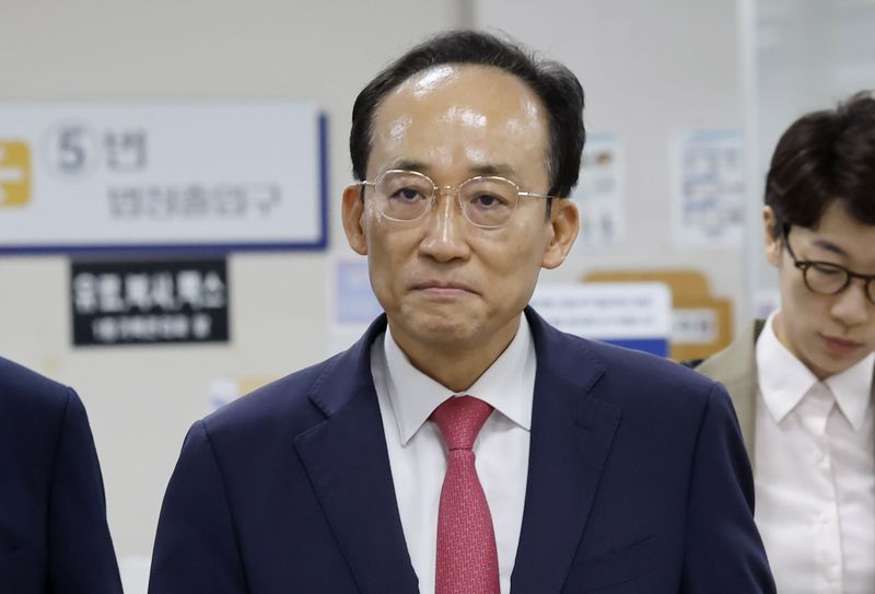 12·3 비상계엄 당시 국회의 계엄 해제 표결을 방해한 혐의로 기소된 추경호 대구시장(당시 국민의힘 원내대표)이 30일 서울중앙지방법원에서 열린 계엄 해제 표결 방해 혐의 1심 결심 공판에 출석하고 있다. 뉴시스