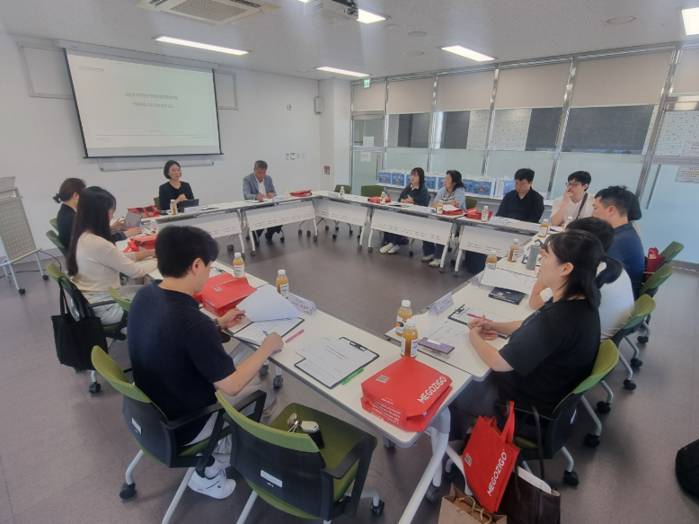 대교에듀캠프와 연천교육지원청 관계자들이 학생 맞춤형 언어치료 지원 강화를 위한 업무협약식을 진행하고 있다. 대교에듀캠프 제공