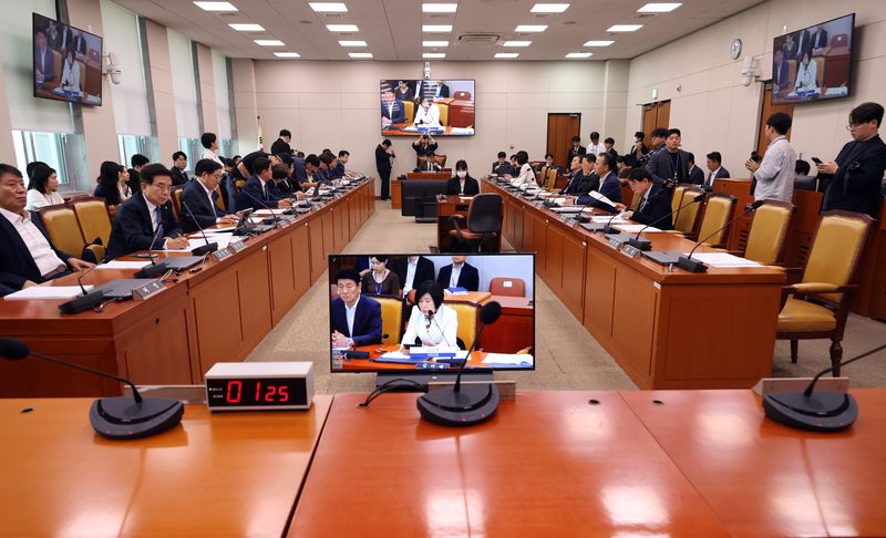 30일 여의도 국회에서 제439회 국회 (정기회) 국토교통위원회 제4차 전체회의가 열리고 있다. 사진=뉴시스화상