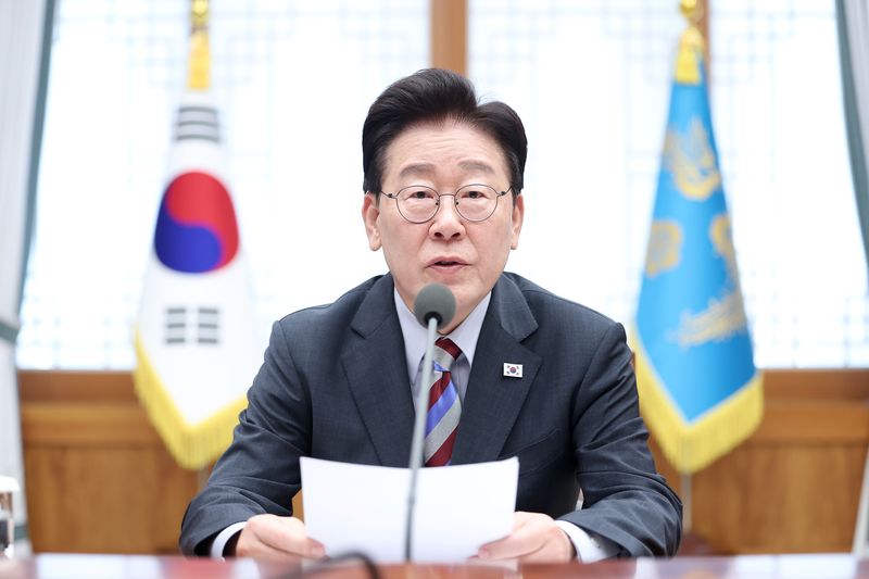 [서울=뉴시스] 김진아 기자= 이재명 대통령이 29일 청와대에서 열린 메가프로젝트 제3차 민관합동 점검회의에 발언하고 있다. (청와대통신사진기자단) 2026.09.29. bluesoda@newsis.com