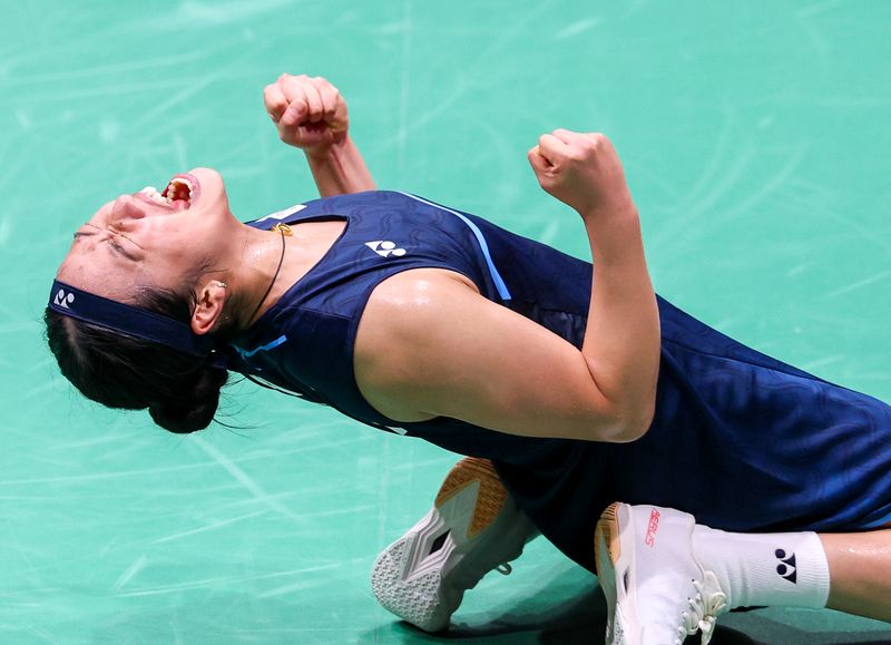대한민국 안세영이 29일 일본 이치노미야 시립체육관에서 열린 2026 아이치·나고야 아시안게임 배드민턴 여자 단식 결승전에서 일본의 야마구치 아카네를 꺾고 금메달을 확정 짓자 포효하고 있다. 뉴스1