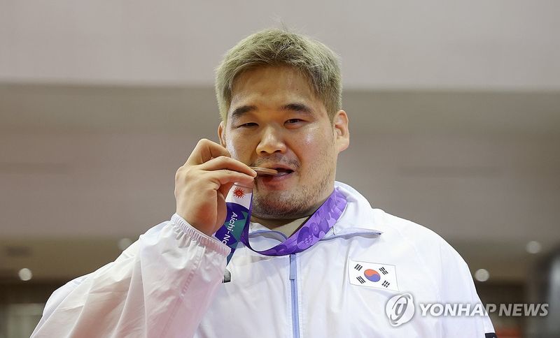 AG 연속 메달 차지한 김민석 '값진 동메달' (출처=연합뉴스)