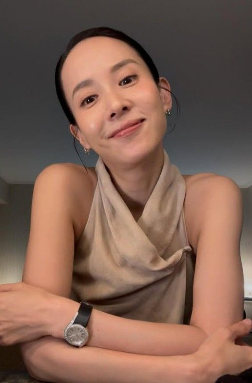 [서울=뉴시스] 조여정이 셀카를 찍은 모습이다. (사진=조여정 SNS 캡처) 2026.10.01. photo@newsis.com *재판매 및 DB 금지