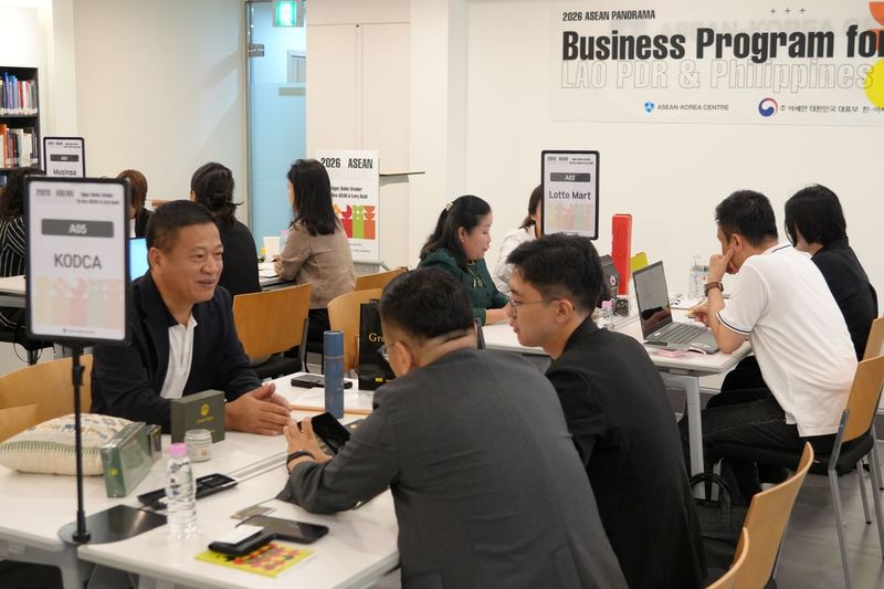 이번 전시 기간에 진행된 B2B 상담 현장 (출처=연합뉴스)