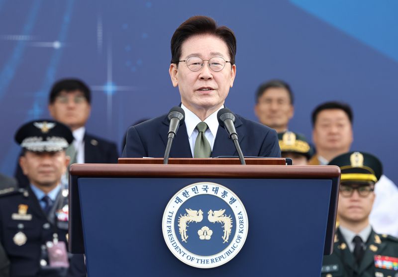 이재명 대통령이 1일 충남 계룡대 활주로에서 열린 제78회 국군의 날 기념식에서 기념사를 하고 있다. 청와대통신사진기자단
